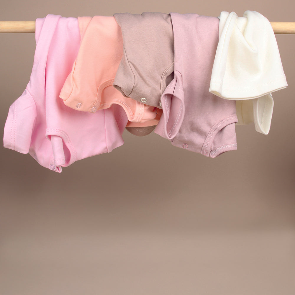 Oberteile von TupTam