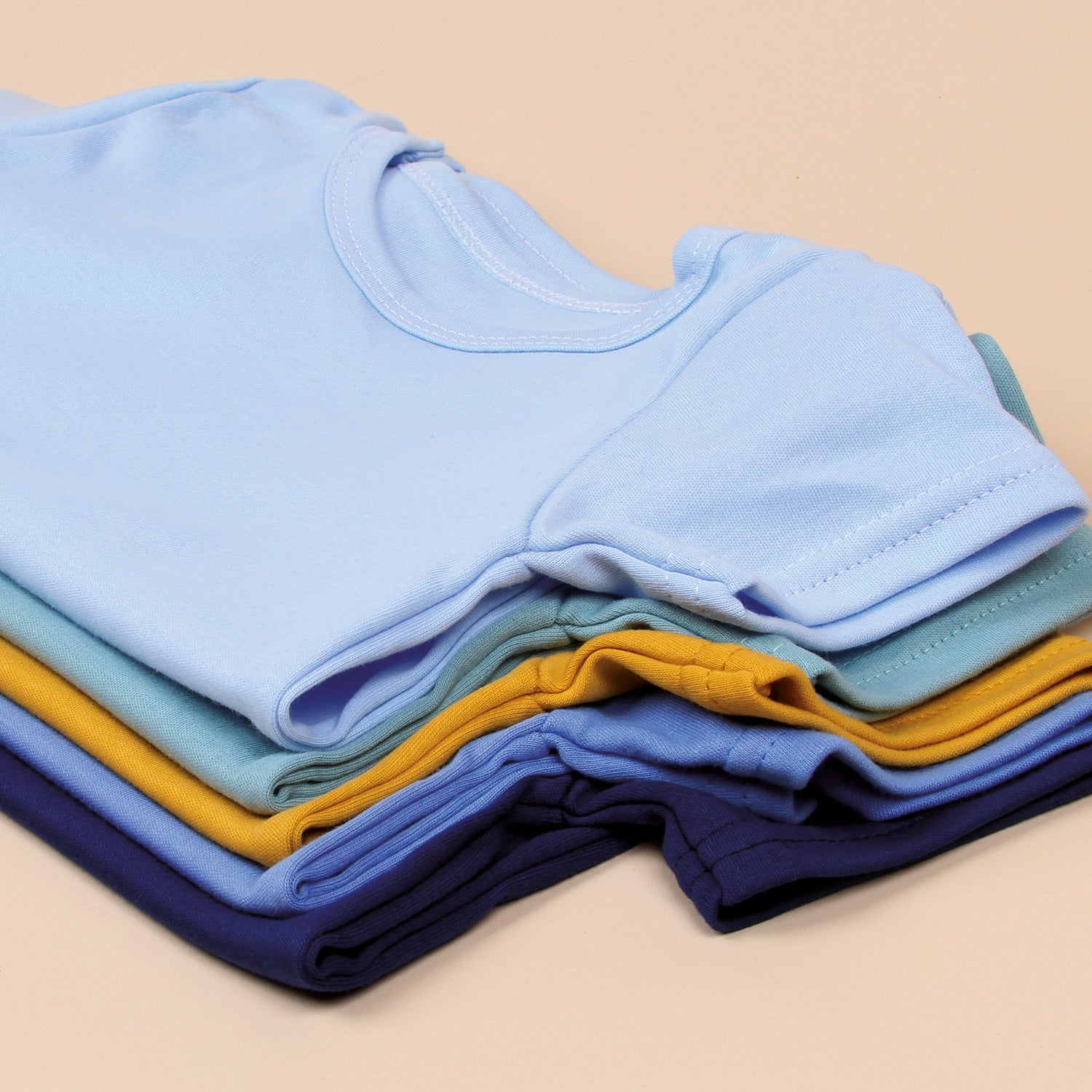 Kurzarmshirts für Babys und Kleinkinder von TupTam