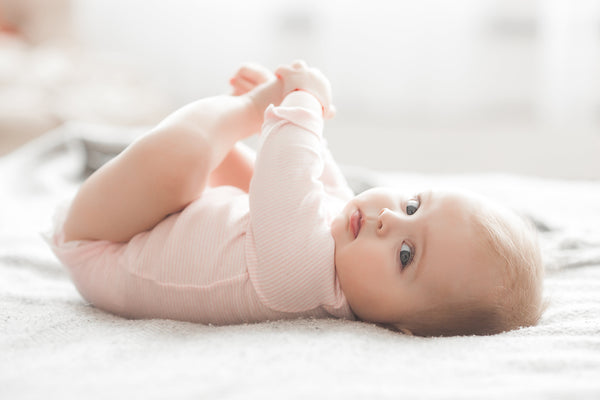 Neurodermitis & empfindliche Babyhaut: So pflegst du dein Kind richtig
