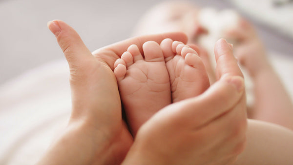 Wie oft solltest du dein Baby baden? Tipps zur Babypflege