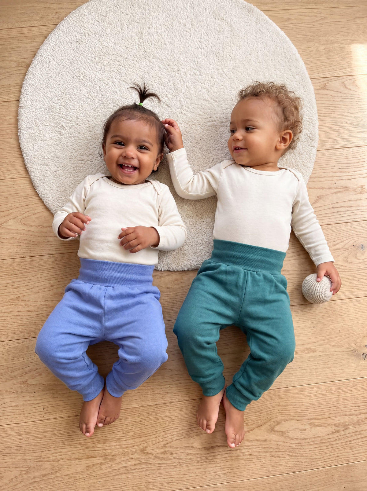 400- Hosen Set Dunkelblau Jeans Blau Mintgrün